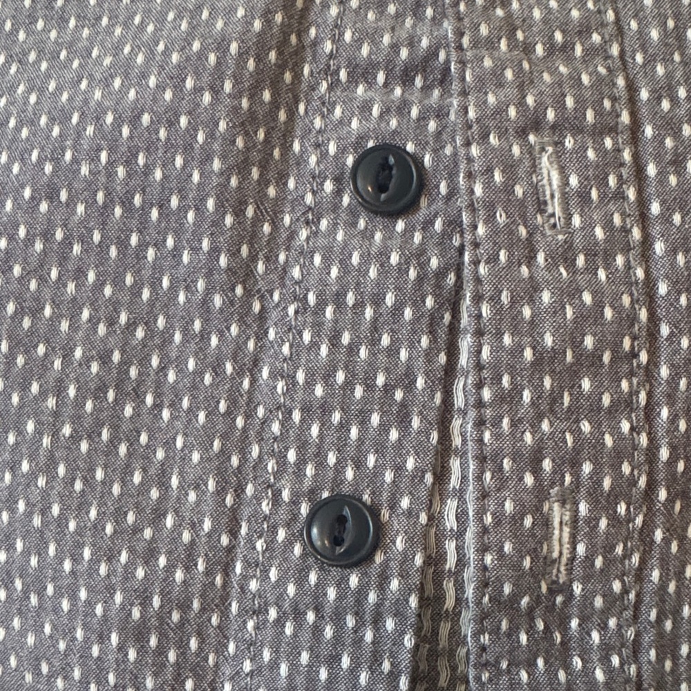 Tea Collection Charcoal Short-Sleeve Button-Down Shirt with Tiny Diamond Print - Picture 4 of 8